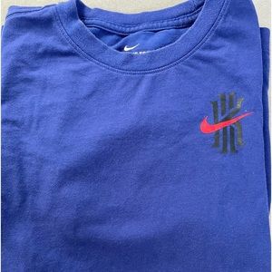 EUC boys Nike Kyrie Irving Shirt